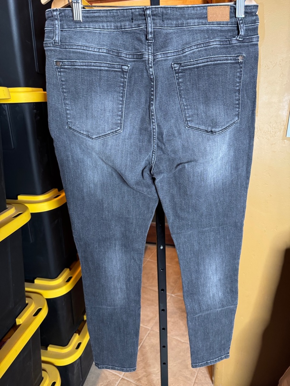 Judy Blue Black Wash High Rise Skinny Jeans Size 15/32 Stretch Denim - Picture 8 of 11